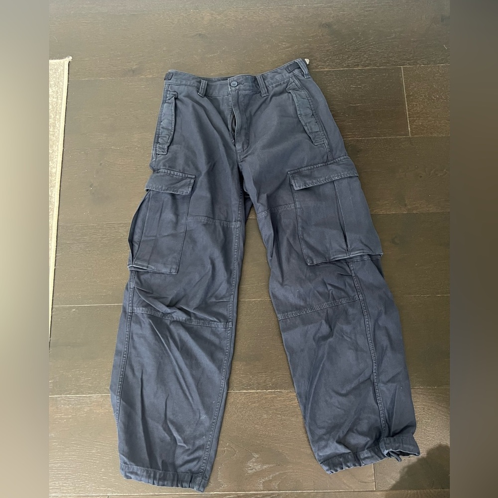 Aritzia TNA cargo pants size 4